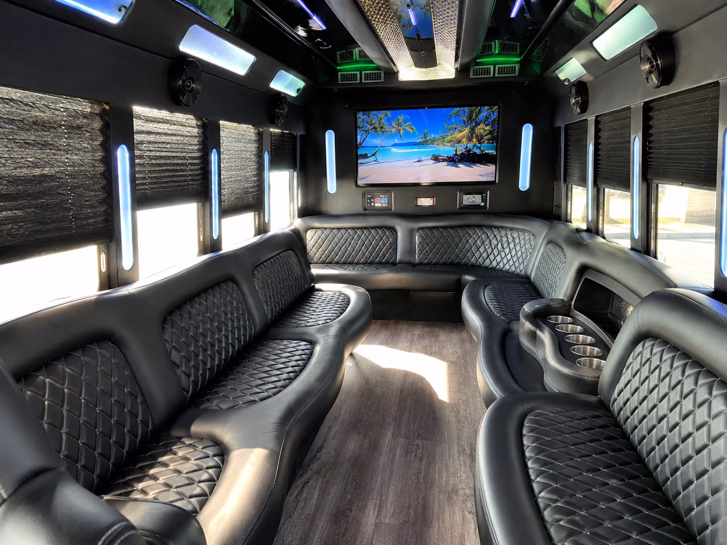 New Brunswick Winery Tour & Pub Crawl Transportation party bus exterior